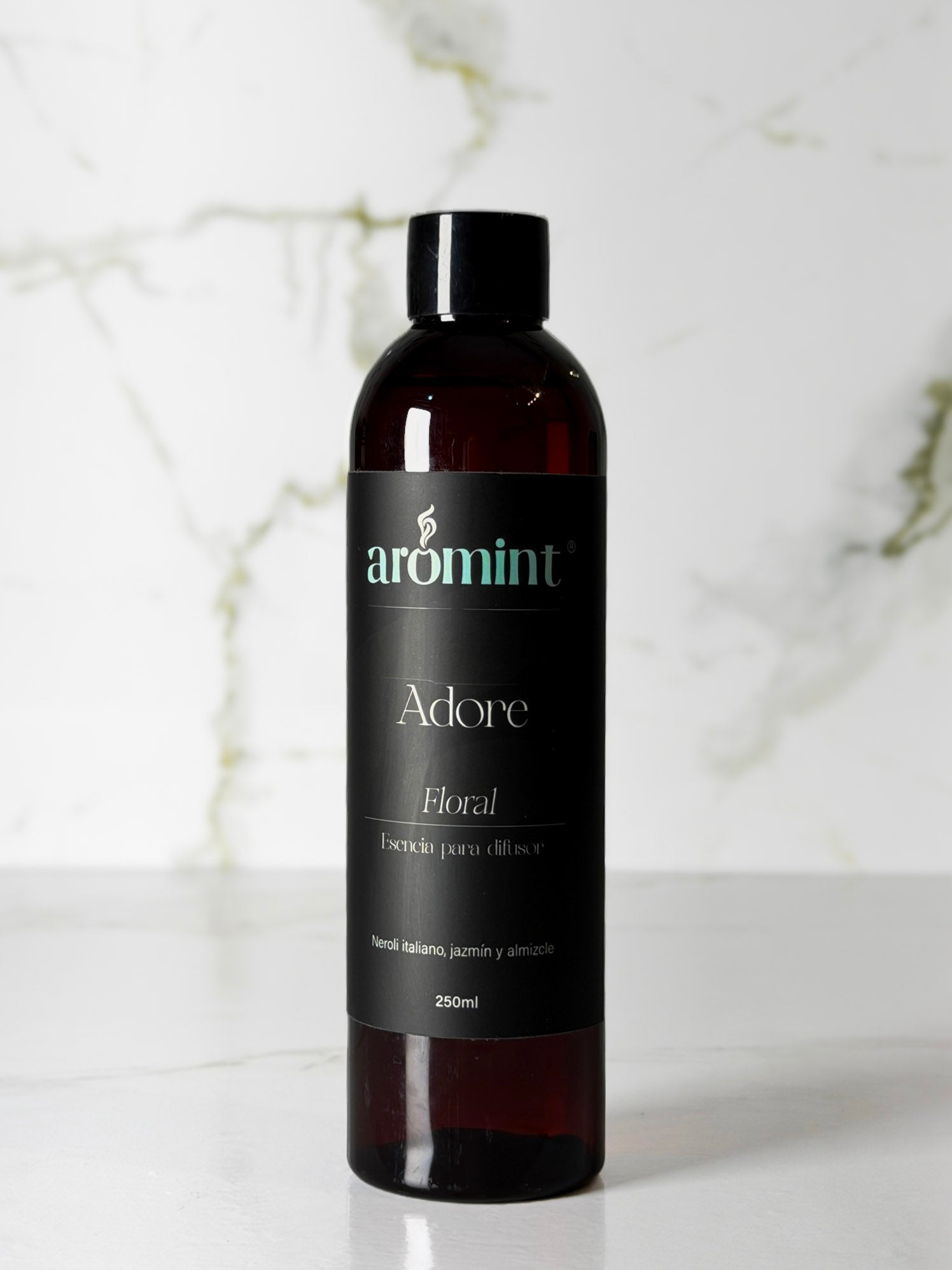 AROMA ADORE